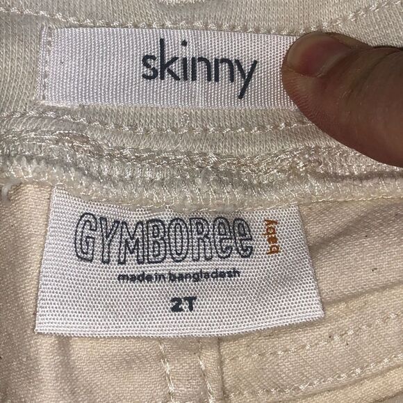 Bundle of 4 Item Girls Toddler, Shoes, Top, Jeans - Picture 11 of 12